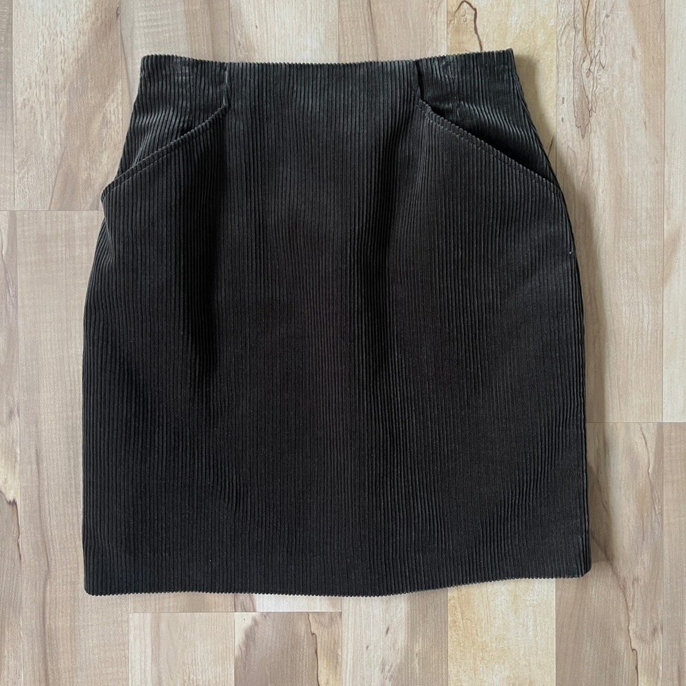 Vintage Laura Ashley Skirt Women's Small Moss Green Corduroy Classic Preppy Soft